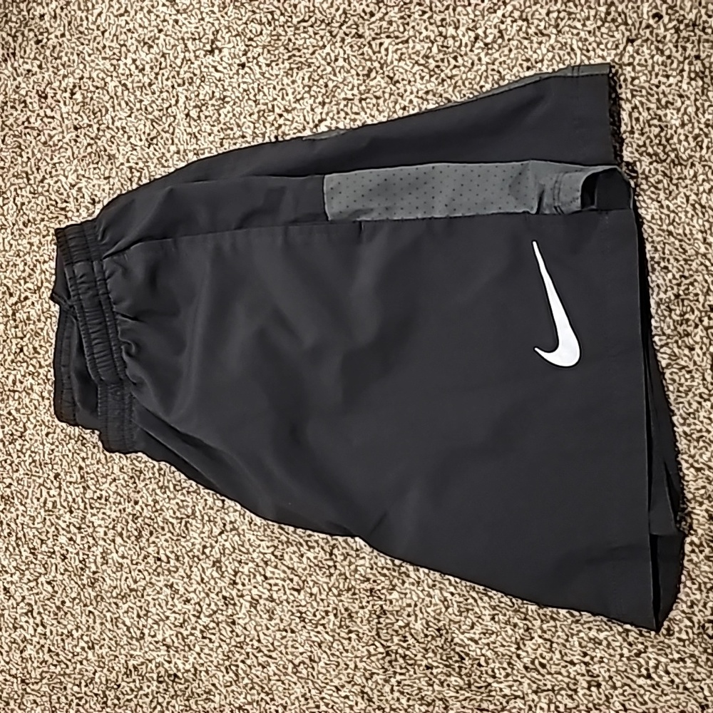 Athletic shorts